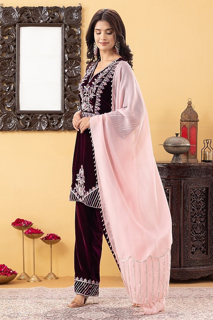 Wine Velvet Hand Embroidered Kurta Set by KM By Kavita at Pernia's Pop Up Shop