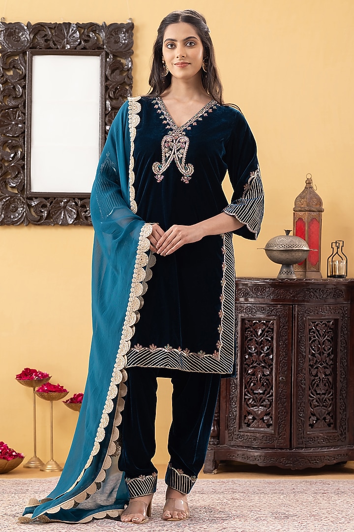 Teal Blue Velvet Hand Embroidered Kurta Set by KM By Kavita at Pernia's Pop Up Shop