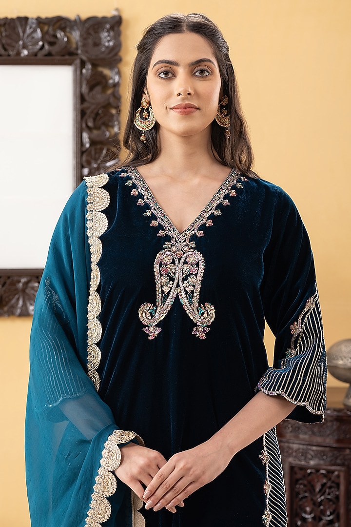 Teal Blue Velvet Hand Embroidered Kurta Set by KM By Kavita at Pernia's Pop Up Shop