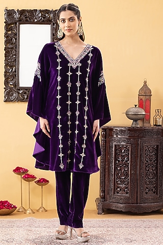 Purple Velvet Hand Embroidered Kaftan Set by KM By Kavita