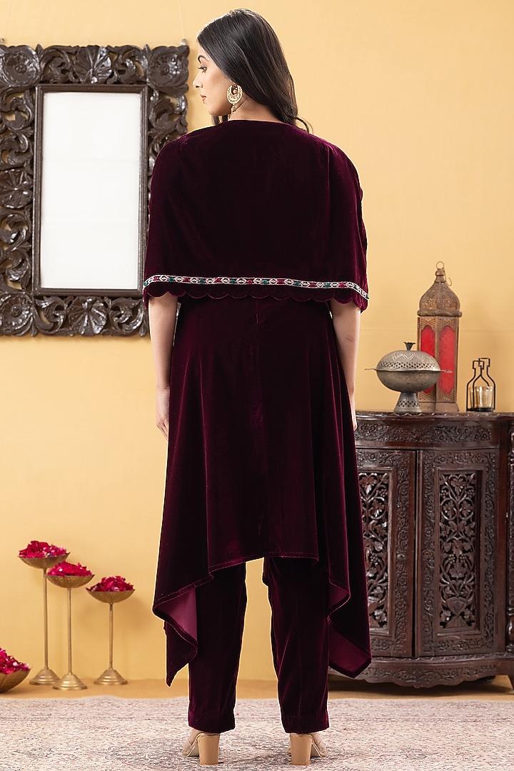 Wine Velvet Dabka Embroidered Kurta Set by KM By Kavita at Pernia's Pop Up Shop