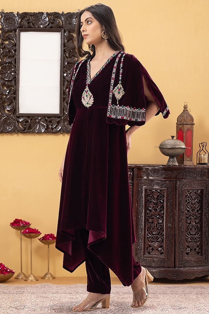 Wine Velvet Dabka Embroidered Kurta Set by KM By Kavita at Pernia's Pop Up Shop