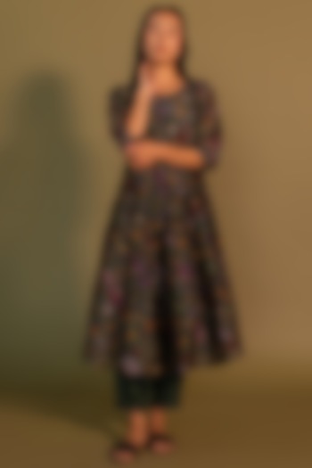 Green Chanderi Printed Kurta Set by Khamaj India at Pernia's Pop Up Shop