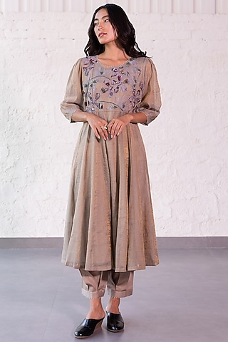 Grey Tissue Chanderi Embroidered Kurta Set by Khamaj India