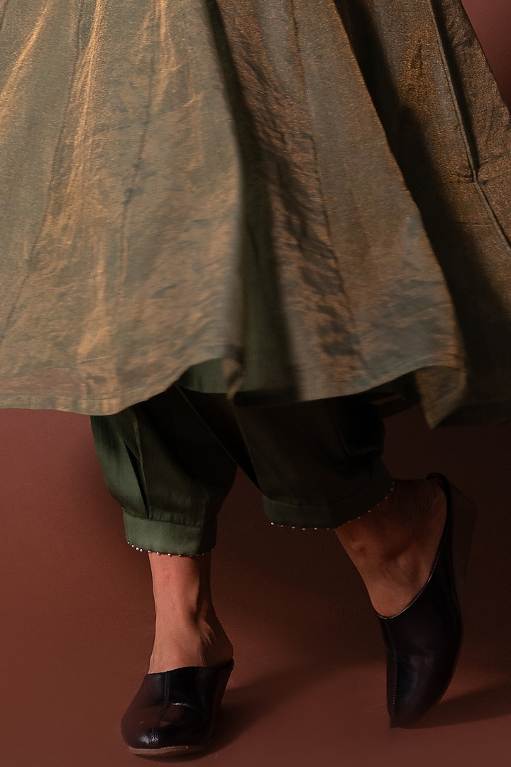 Green Tissue Chanderi Embroidered Kurta Set by Khamaj India at Pernia's Pop Up Shop