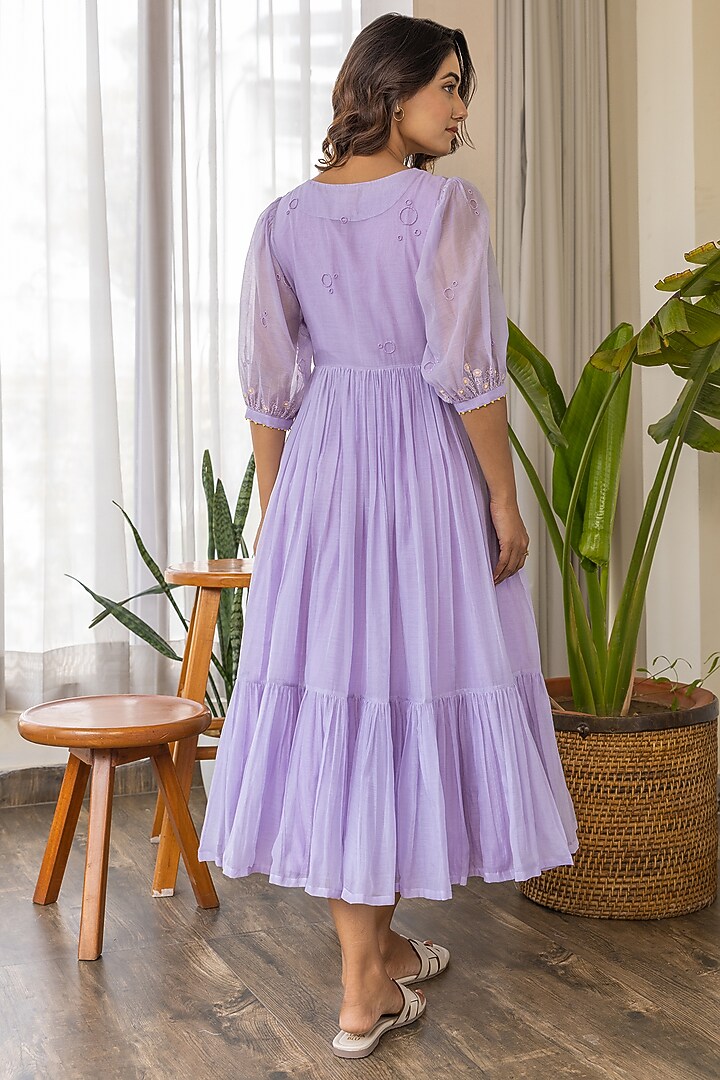 Lilac Chanderi Embroidered Kurta by Khamaj India at Pernia's Pop Up Shop