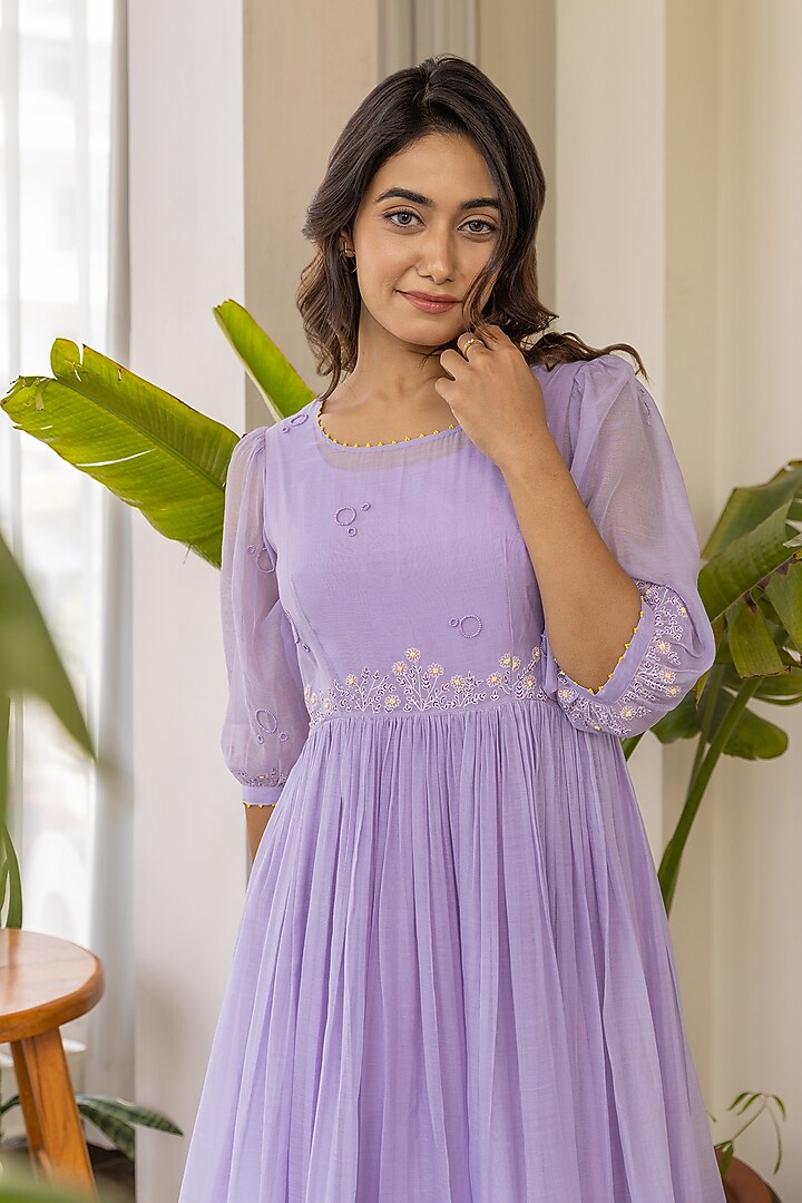 Lilac Chanderi Embroidered Kurta by Khamaj India at Pernia's Pop Up Shop