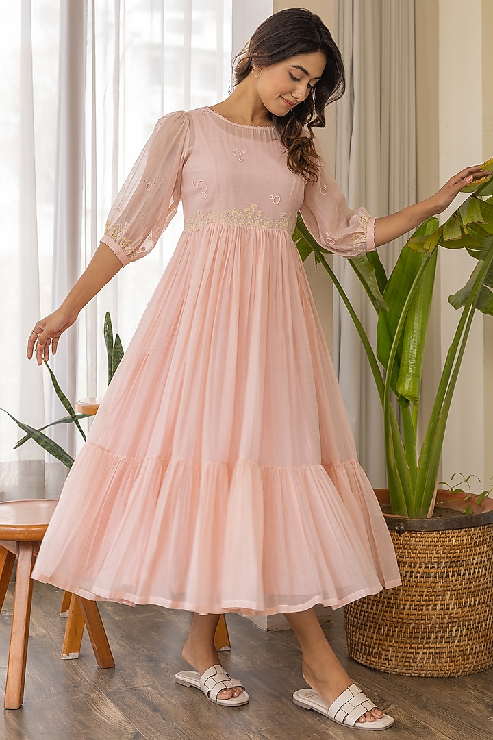 Peach Chanderi Embroidered Kurta by Khamaj India at Pernia's Pop Up Shop
