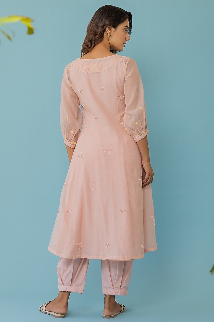 Peach Chanderi Embroidered Kurta Set by Khamaj India at Pernia's Pop Up Shop