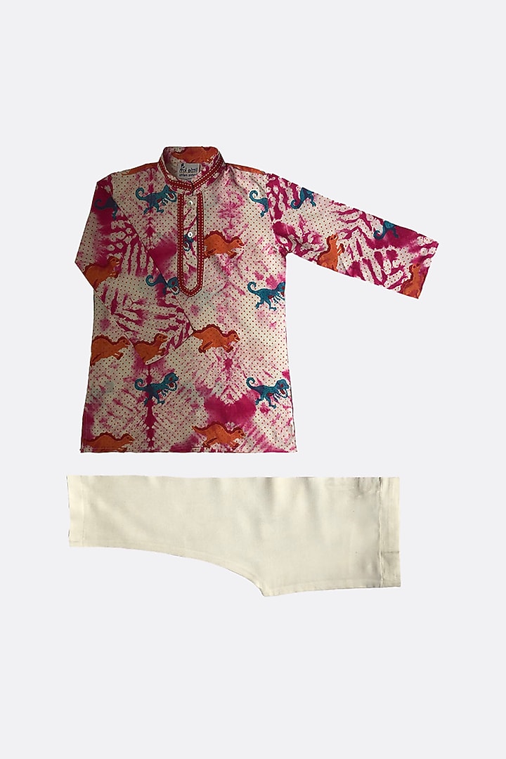 Pink Tie-Dye Kurta Set For Boys by Krishna Mehta Kids at Pernia's Pop Up Shop