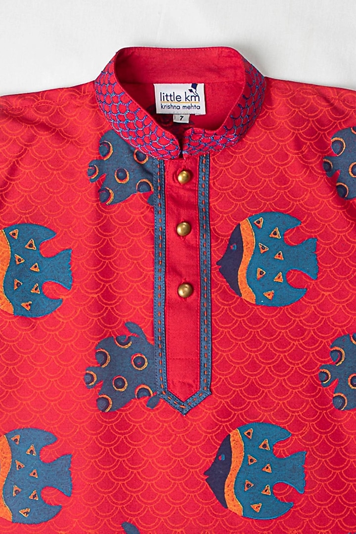 Red Blue Embroidered Kurta Set For Boys by Krishna Mehta Kids at Pernia's Pop Up Shop