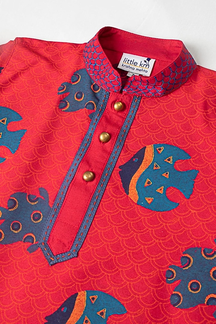 Red Blue Embroidered Kurta Set For Boys by Krishna Mehta Kids at Pernia's Pop Up Shop