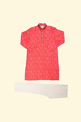 Red Tussar Printed Kurta Set For Boys by Krishna Mehta Kids
