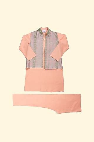 Green Tie-Dyed Bundi Jacket With Kurta Set For Boys by Krishna Mehta Kids