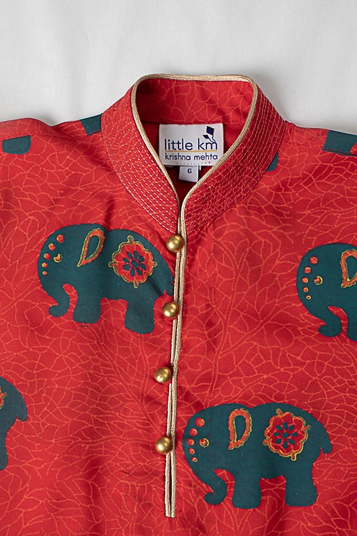 Red Viscose Printed Kurta Set For Boys by Krishna Mehta Kids at Pernia's Pop Up Shop