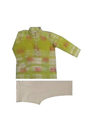 Green & White Block Printed Kurta Set For Boys by Krishna Mehta Kids