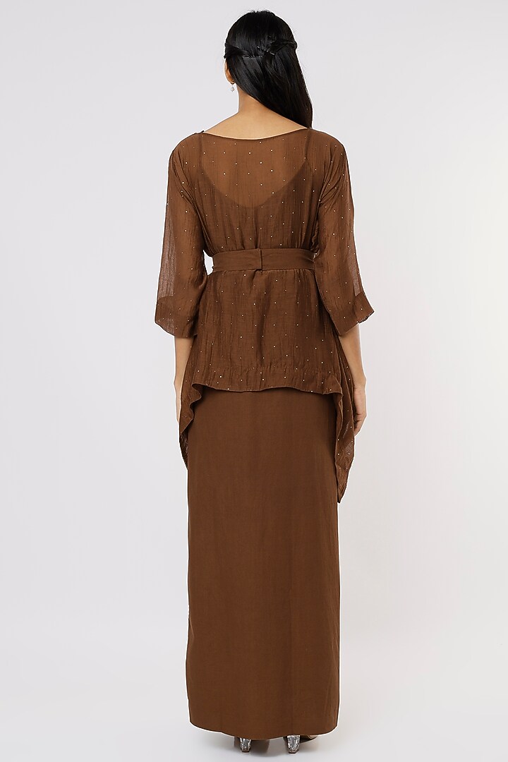 Burnt Henna Brown Draped Skirt Set With Belt by Komal Shah at Pernia's Pop Up Shop