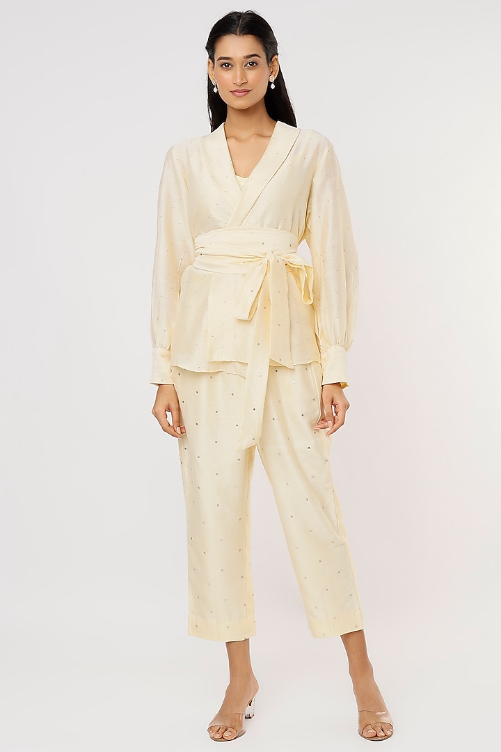 Off-White Embroidered Co-Ord Set by Komal Shah