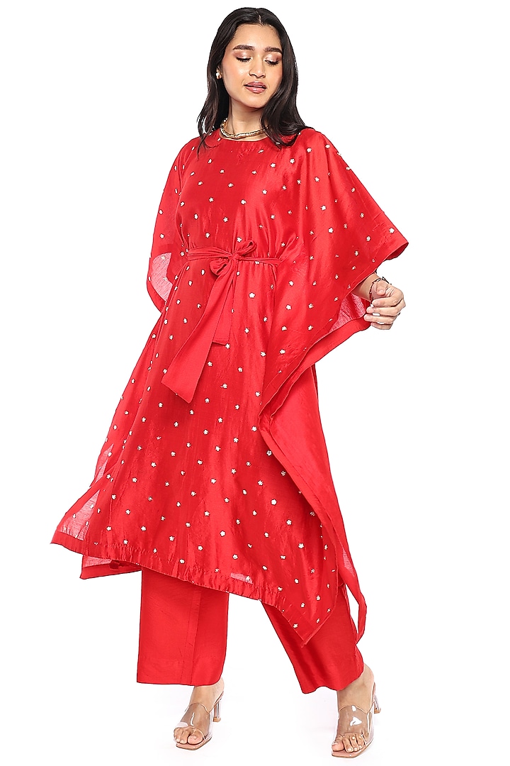 Red Chanderi Floral Hand Embroidered Kaftan Set by Komal Shah