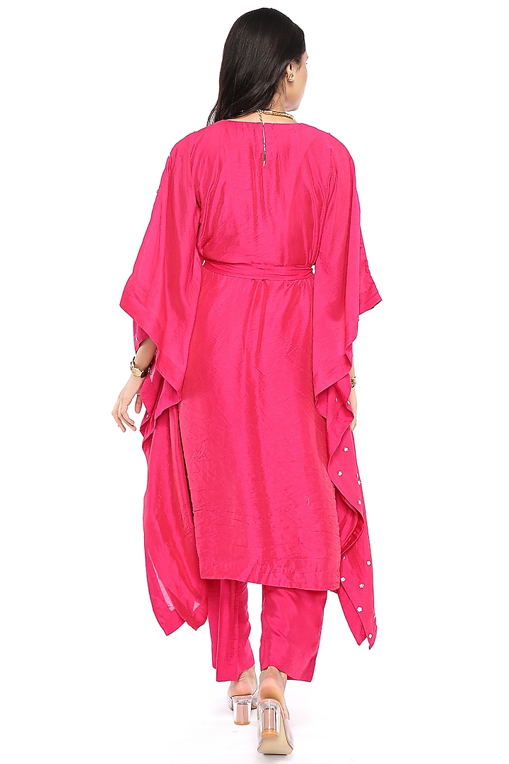 Hot Pink Chanderi Floral Hand Embroidered Kaftan Set by Komal Shah at Pernia's Pop Up Shop