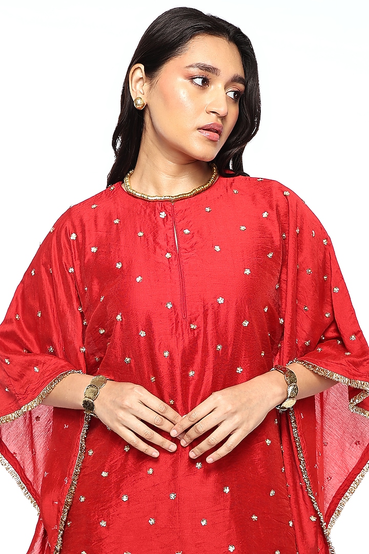 Red Chanderi Gharara Set  by Komal Shah at Pernia's Pop Up Shop
