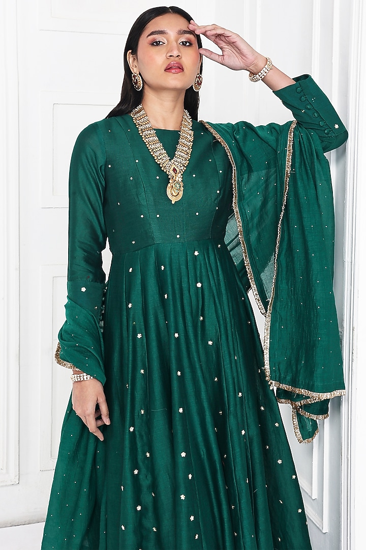 Rama Green Chanderi Floral Embroidered Party Wear Anarkali Set by Komal Shah at Pernia's Pop Up Shop