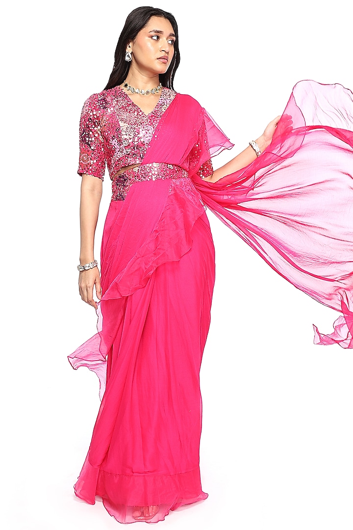 Pink Organza & Chiffon Pre-Draped Saree Set by Komal Shah