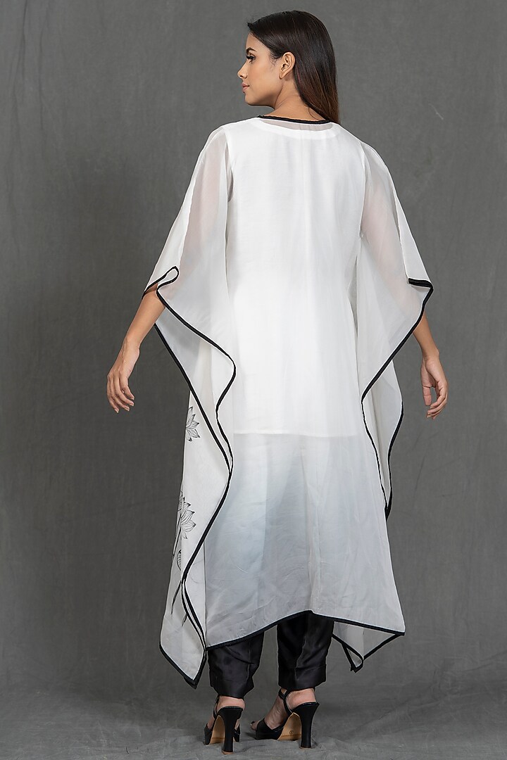 White Hand Painted Cropped Kaftan Set by Kimaya by Vandana Rathi at Pernia's Pop Up Shop