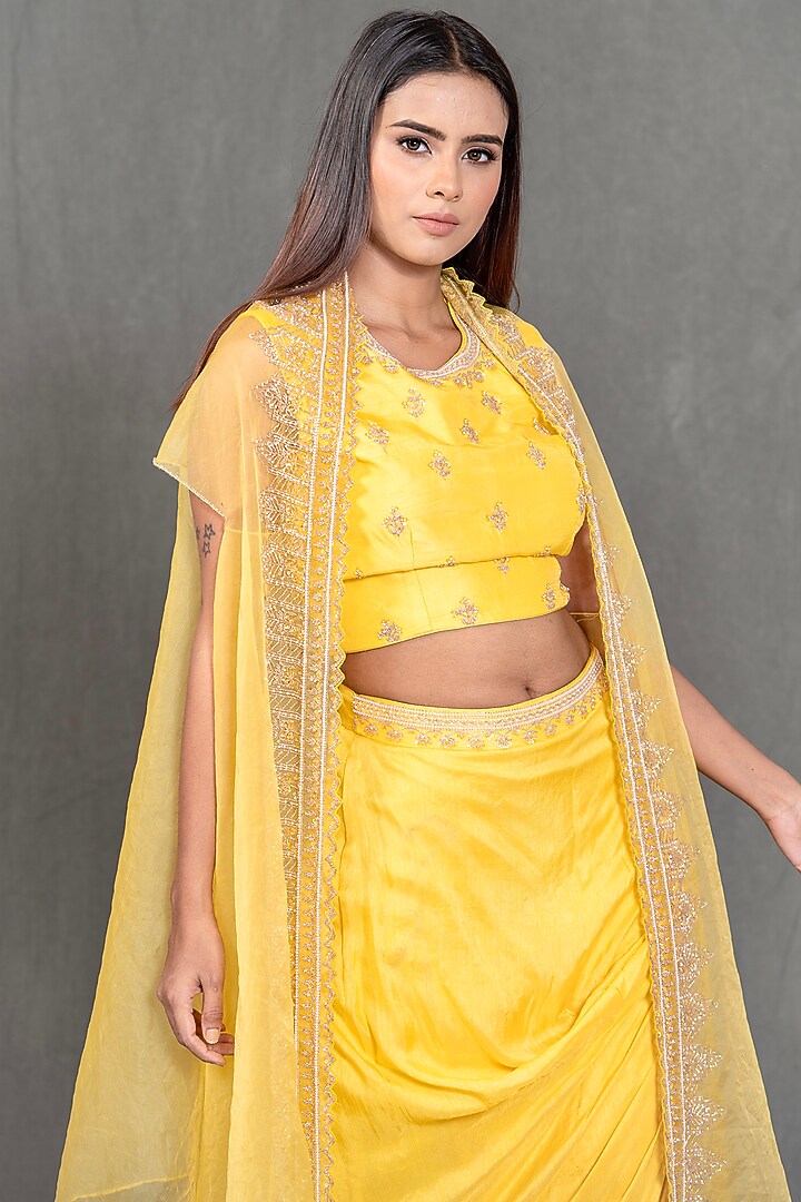 Yellow Hand Embroidered Draped Skirt Set by Kimaya by Vandana Rathi at Pernia's Pop Up Shop