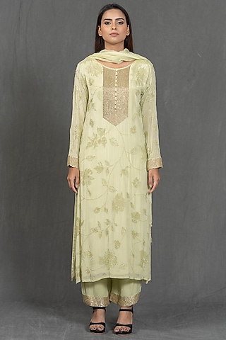 Pale Yellow Hand Embroidered Kurta Set by Kimaya by Vandana Rathi