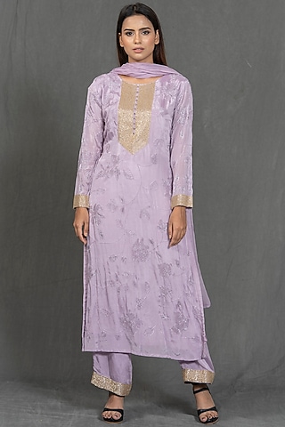 Lavender Hand Embroidered Straight Kurta Set by Kimaya by Vandana Rathi