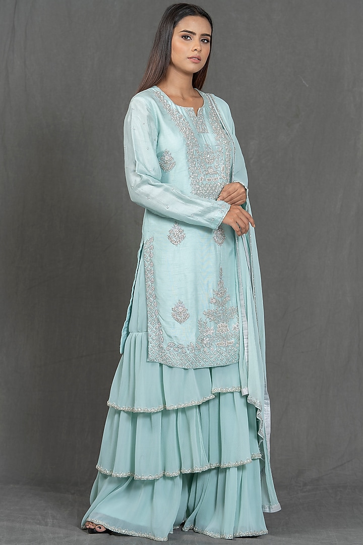 Powder Blue Hand Embroidered Kurta Set by Kimaya by Vandana Rathi at Pernia's Pop Up Shop