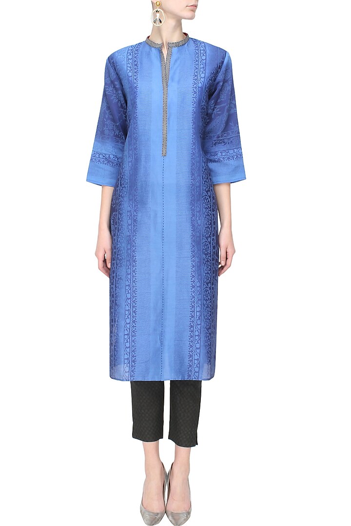 Dark blue floral printed kurta and black pants set available only at Pernia's Pop Up Shop