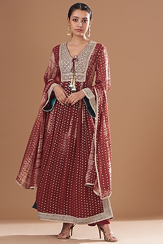 Maroon Chiffon Embroidered Kaftan Set by Kisneel by Pam