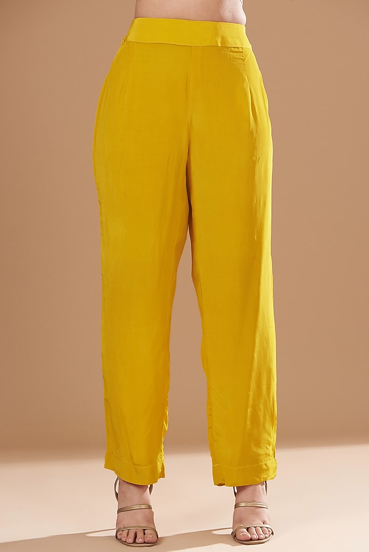 Yellow Organza Tie-Dyed Kaftan Set by Kisneel by Pam at Pernia's Pop Up Shop