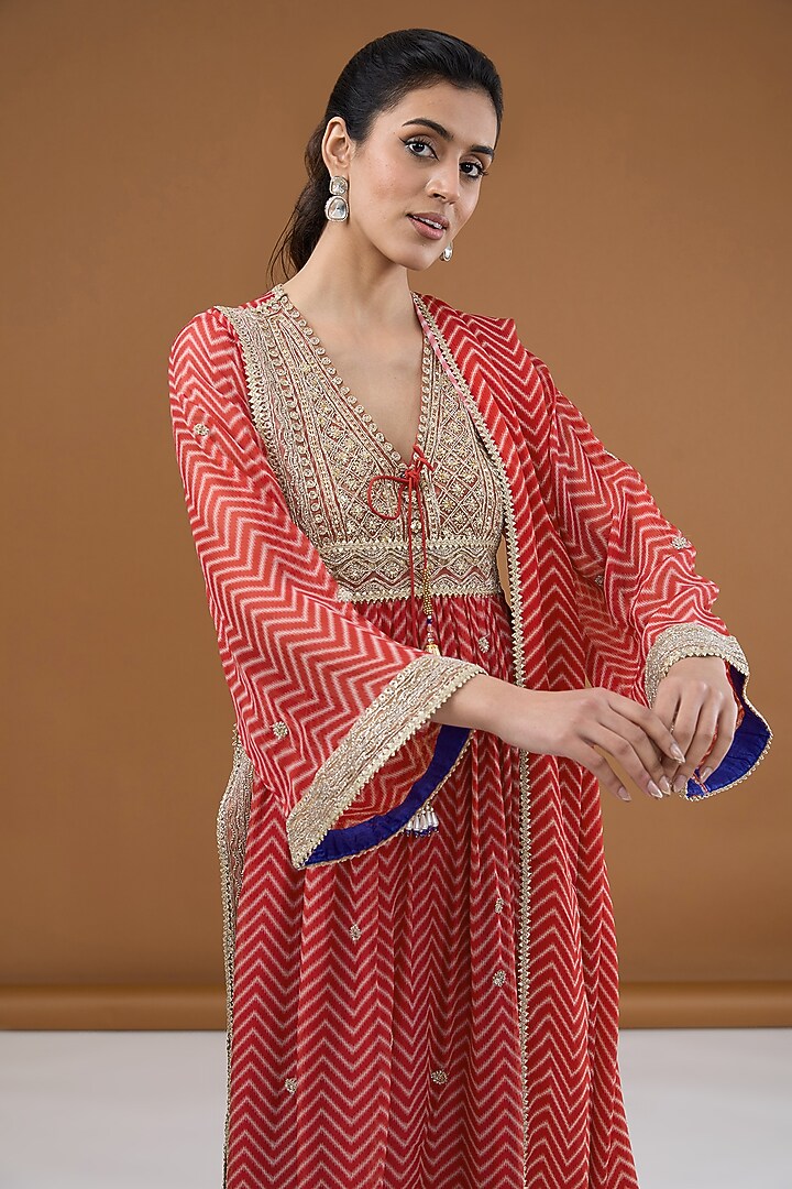 Red Viscose Organza Leheriya Printed & Zari Embroidered Straight Kurta Set by Kisneel by Pam at Pernia's Pop Up Shop