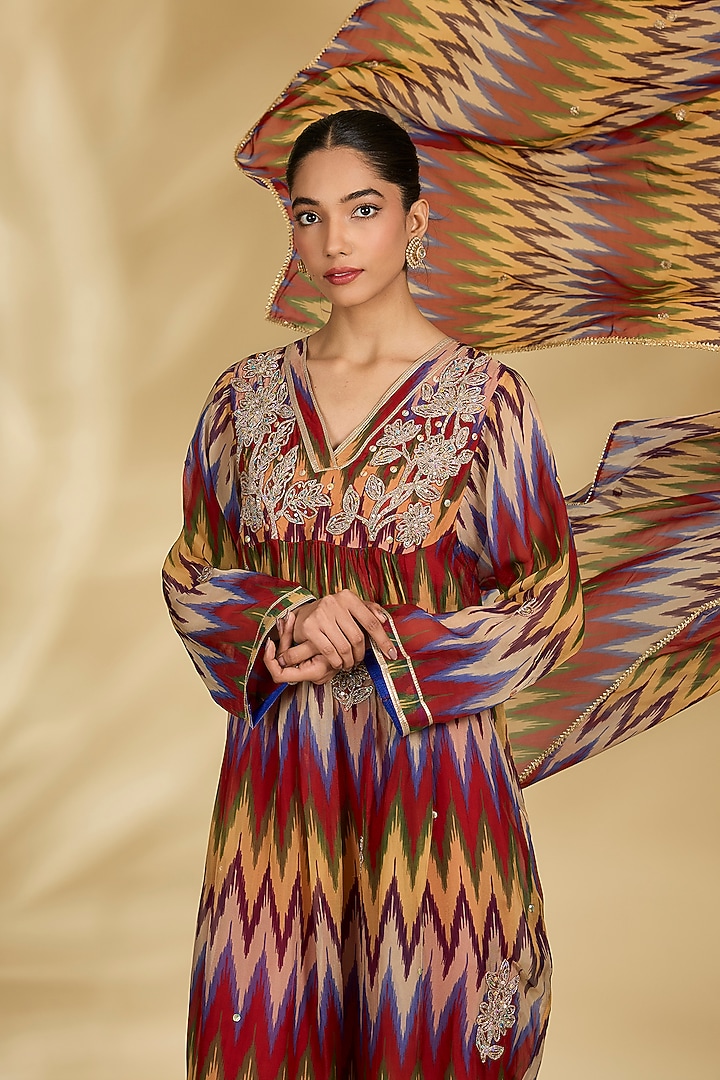 Red Viscose Ikkat Printed Kurta Set by Kisneel by Pam at Pernia's Pop Up Shop