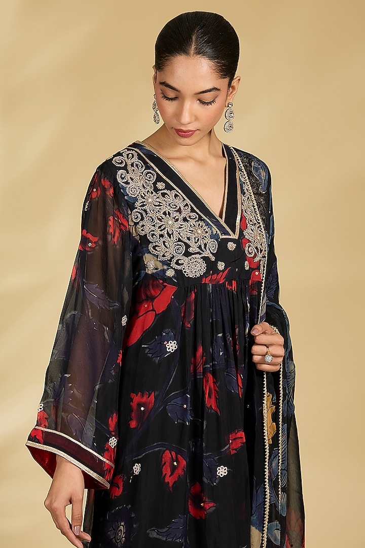 Black Organza Kalamari Kurta Set by Kisneel by Pam at Pernia's Pop Up Shop