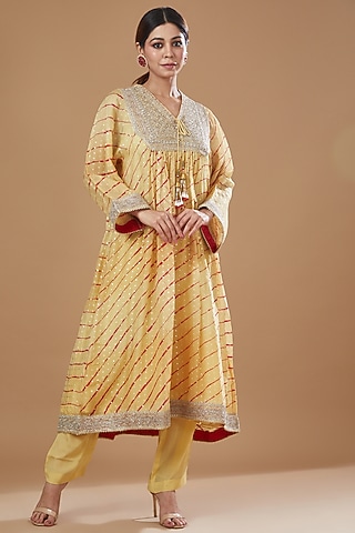 Yellow Organza Straight Kurta Set by Kisneel by Pam