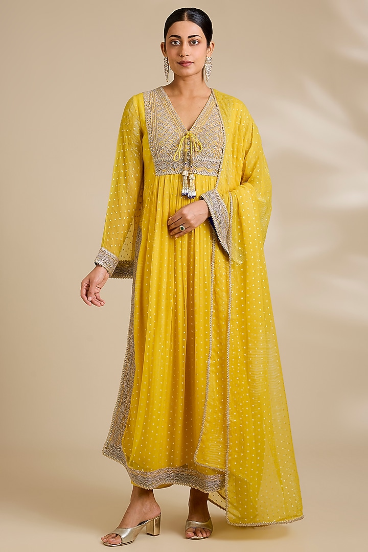 Yellow Chiffon Foil Printed Kurta Set by Kisneel by Pam at Pernia's Pop Up Shop