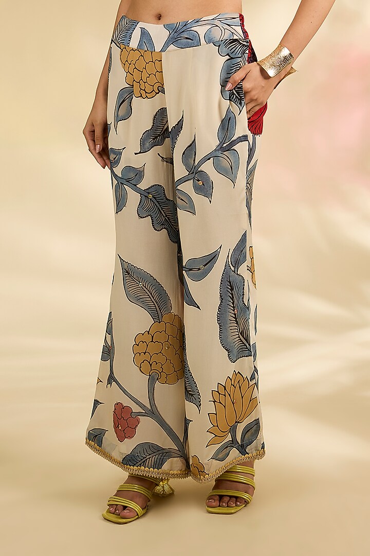 Ivory Crepe Kalamkari Printed Co-Ord Set by Kisneel by Pam at Pernia's Pop Up Shop