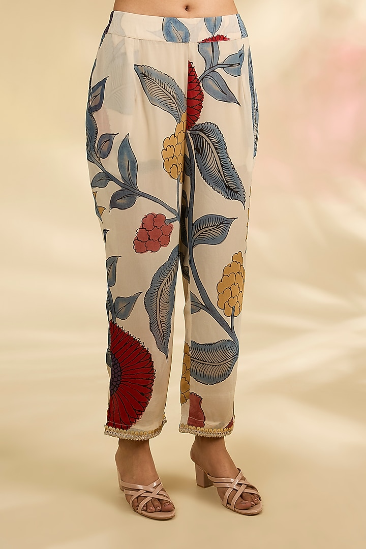 Ivory Crepe Kalamkari Printed A-Line Kurta Set by Kisneel by Pam at Pernia's Pop Up Shop