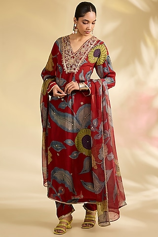 Red Viscose & Silk Kalamkari Printed Kurta Set by Kisneel by Pam