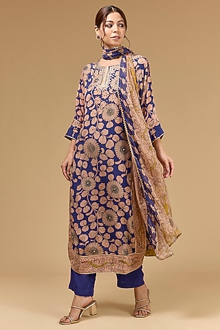 Blue Crepe Aari Embroidered & Digital Printed Kalamkari Kurta Set by Kisneel by Pam