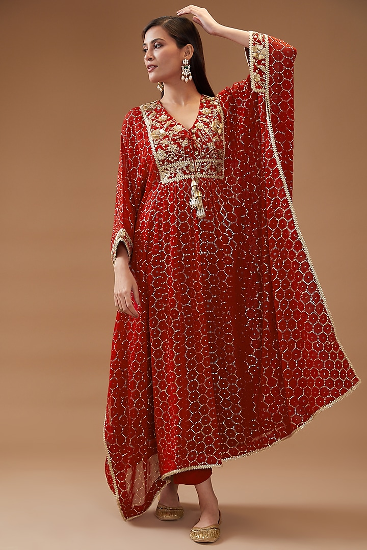 Red Chinon Embroidered Kaftan Set by Kisneel by Pam