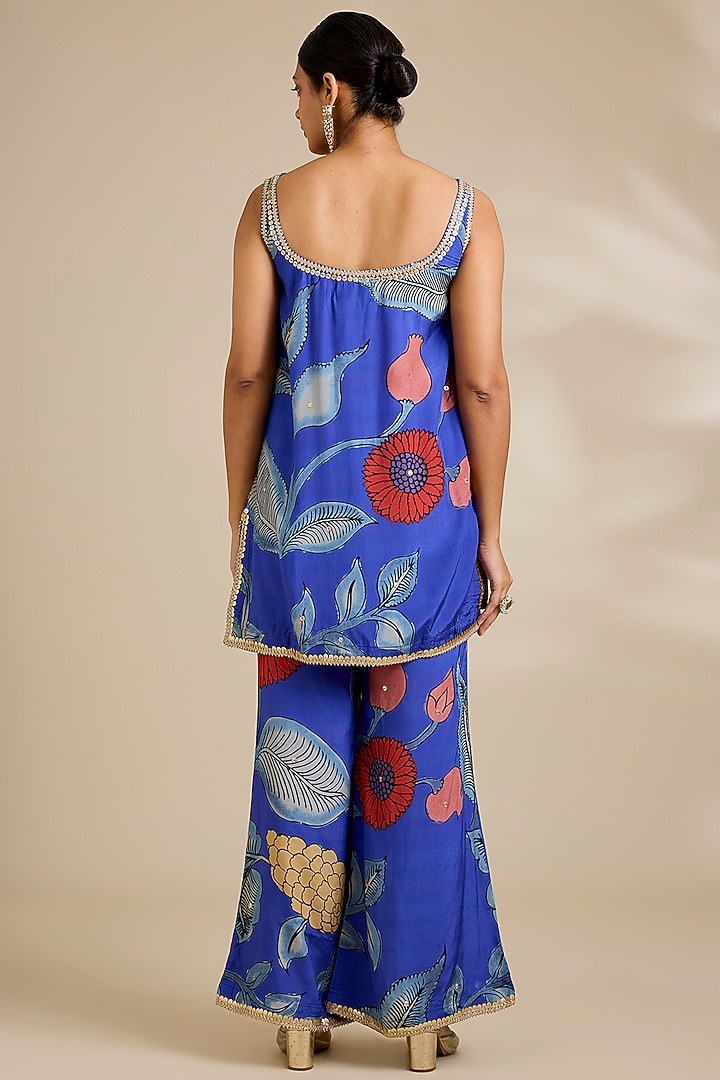 Blue Viscose Silk Aari Work Kurta Set by Kisneel by Pam at Pernia's Pop Up Shop