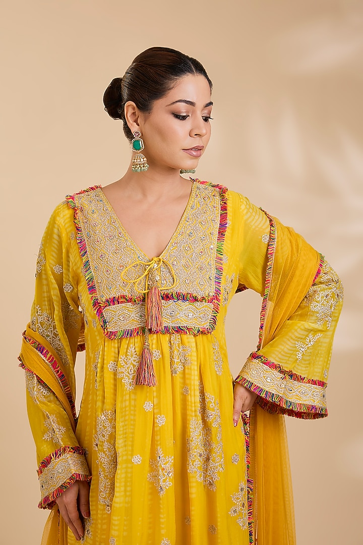 Yellow Organza Embroidered Kurta Set by Kisneel by Pam at Pernia's Pop Up Shop