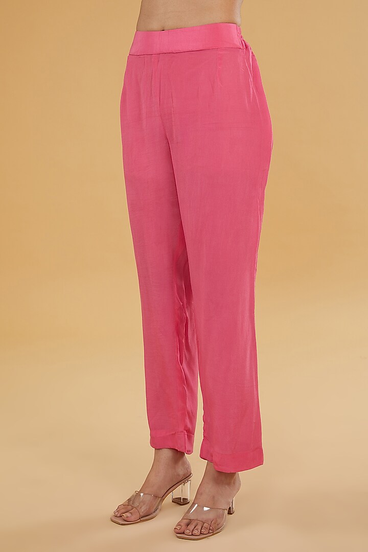 Pink Chiffon Foil Printed Tie & Dye Kurta Set by Kisneel by Pam at Pernia's Pop Up Shop