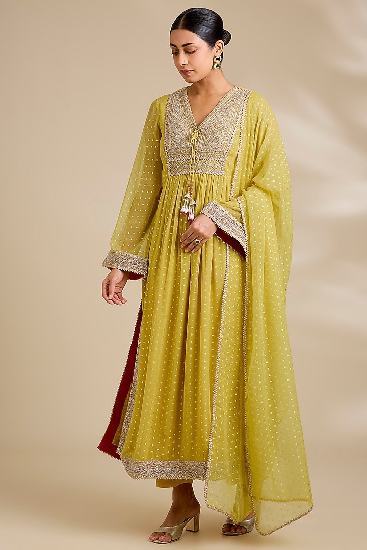 Yellow Chiffon Kurta Set by Kisneel by Pam at Pernia's Pop Up Shop