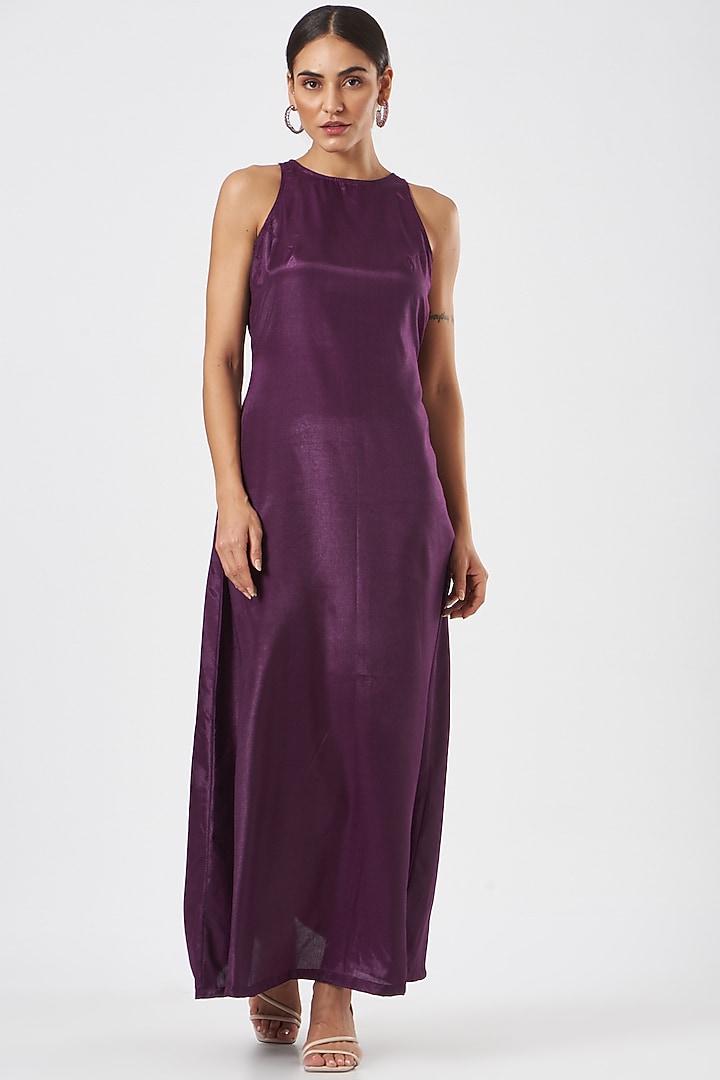 Wine Embellished Kaftan by K-ANSHIKA Jaipur at Pernia's Pop Up Shop